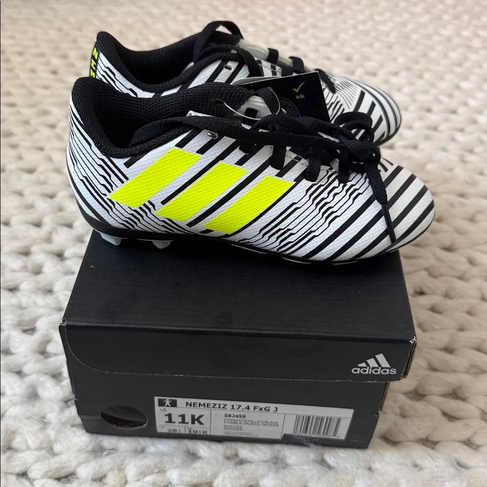 Adidas Nemeziz 17.4 FxG J Soccer Cleats Youth 11K NWT